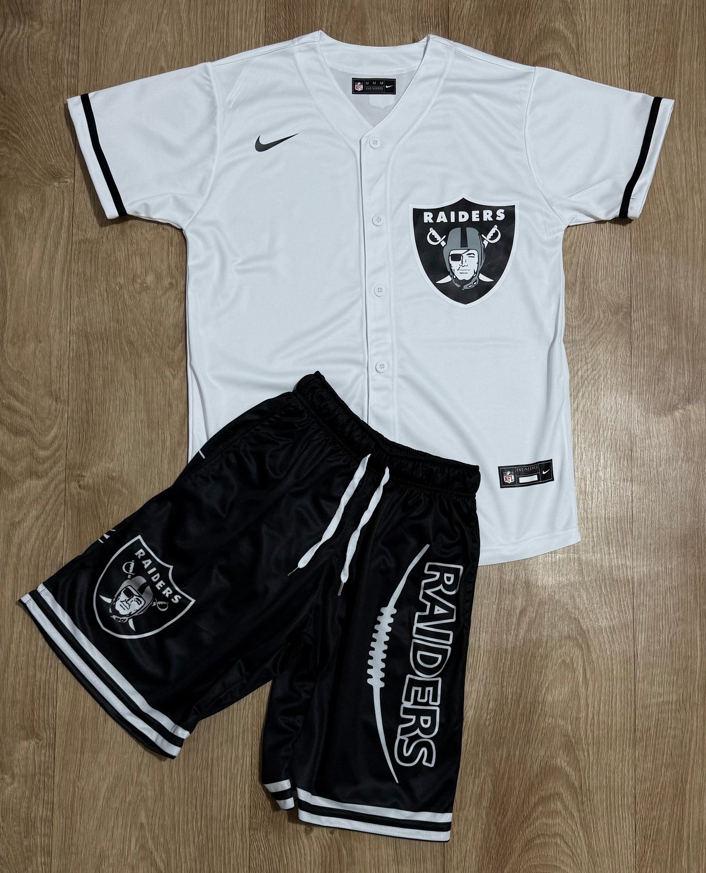 Blanco Negro Raiders